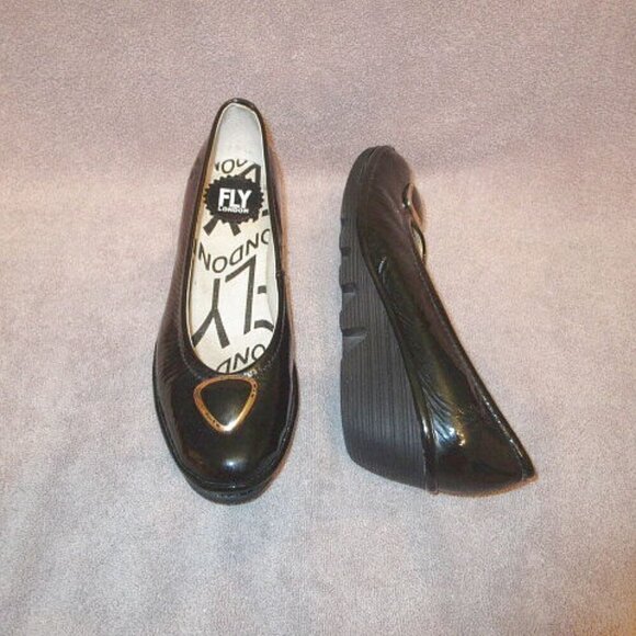 FLY LONDON Patent LEATHER Luxor PUMPS Size 37 6.5 7 WEDGE Shoes SLIP ON Platform - Picture 1 of 11